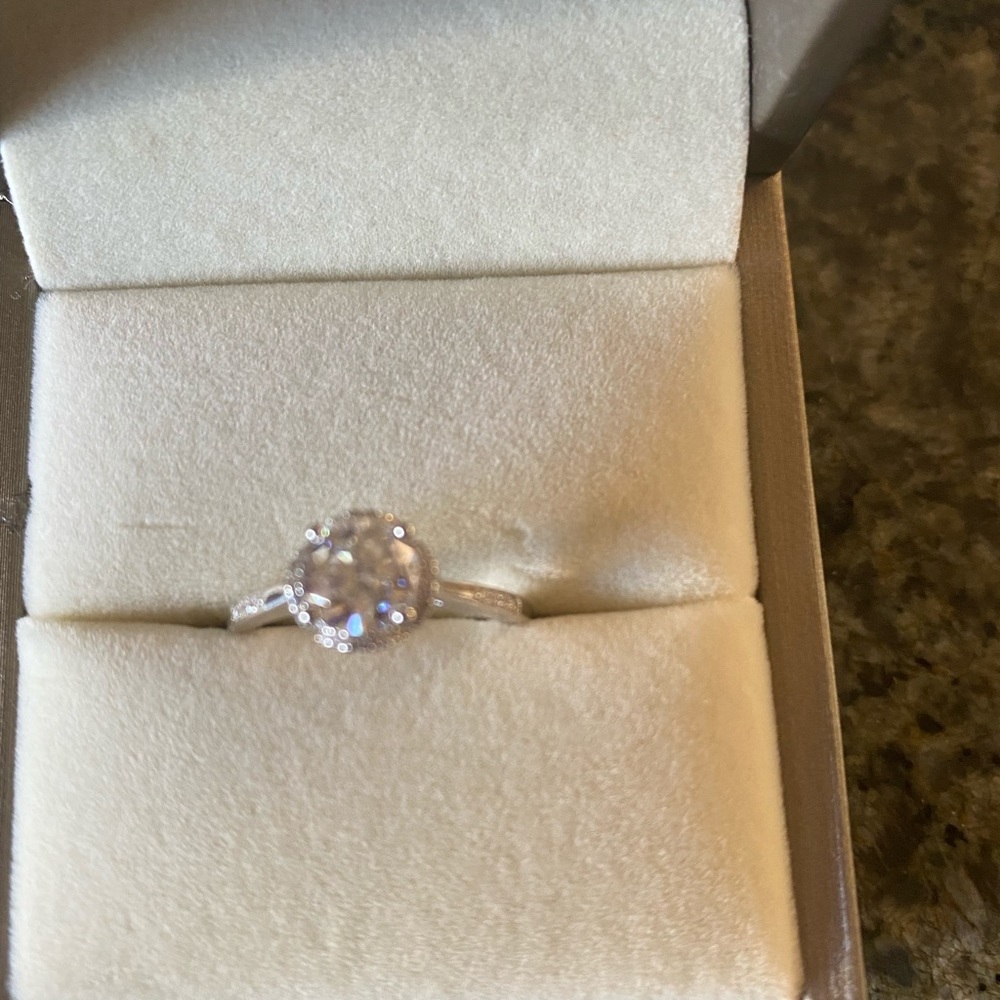 diamond engagement ring